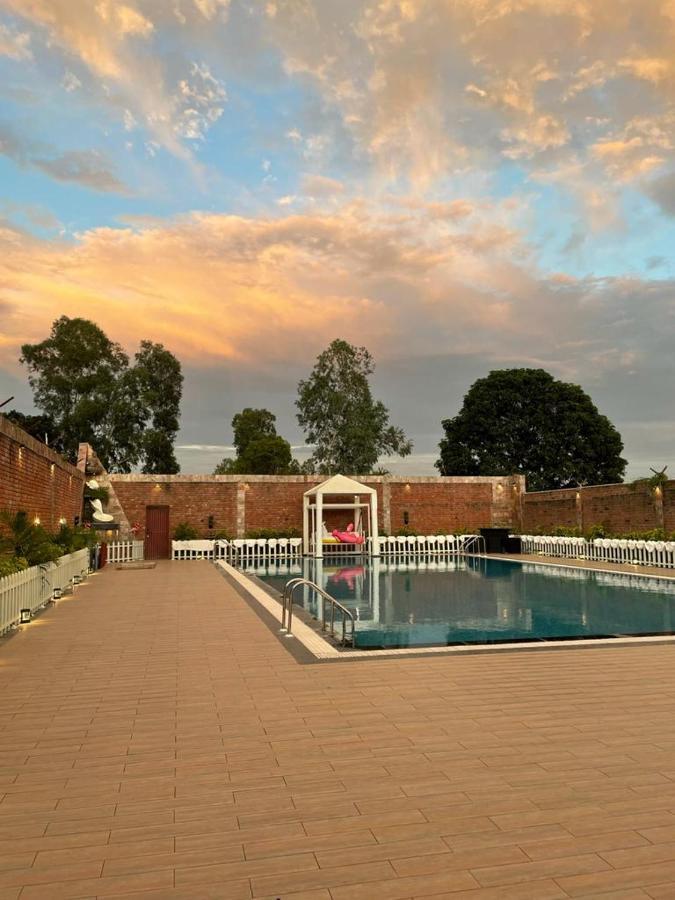 Yashmay Villa Club & Resort Gonda Εξωτερικό φωτογραφία